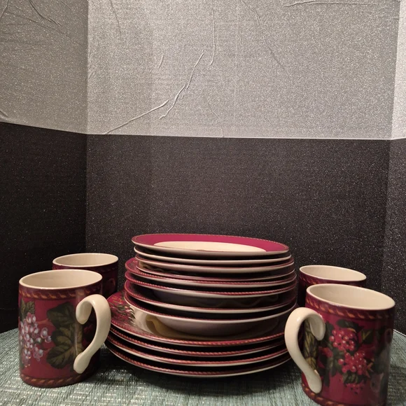 Vintage Elegant Fruity Dinnerware Set with Mugs - Picture 1 of 16